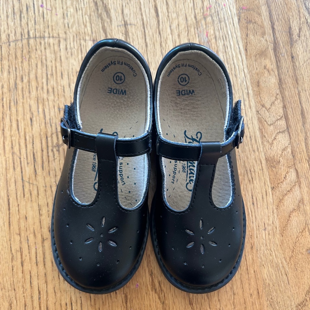 Black Footmates Girls Shoes -Size 10